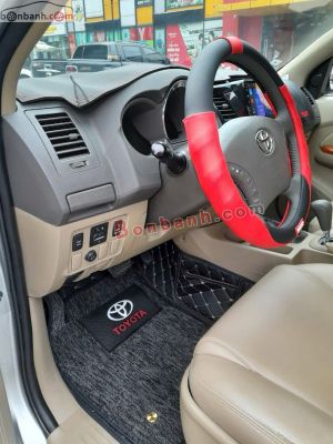 Xe Toyota Fortuner 2.7V 4x4 AT 2011