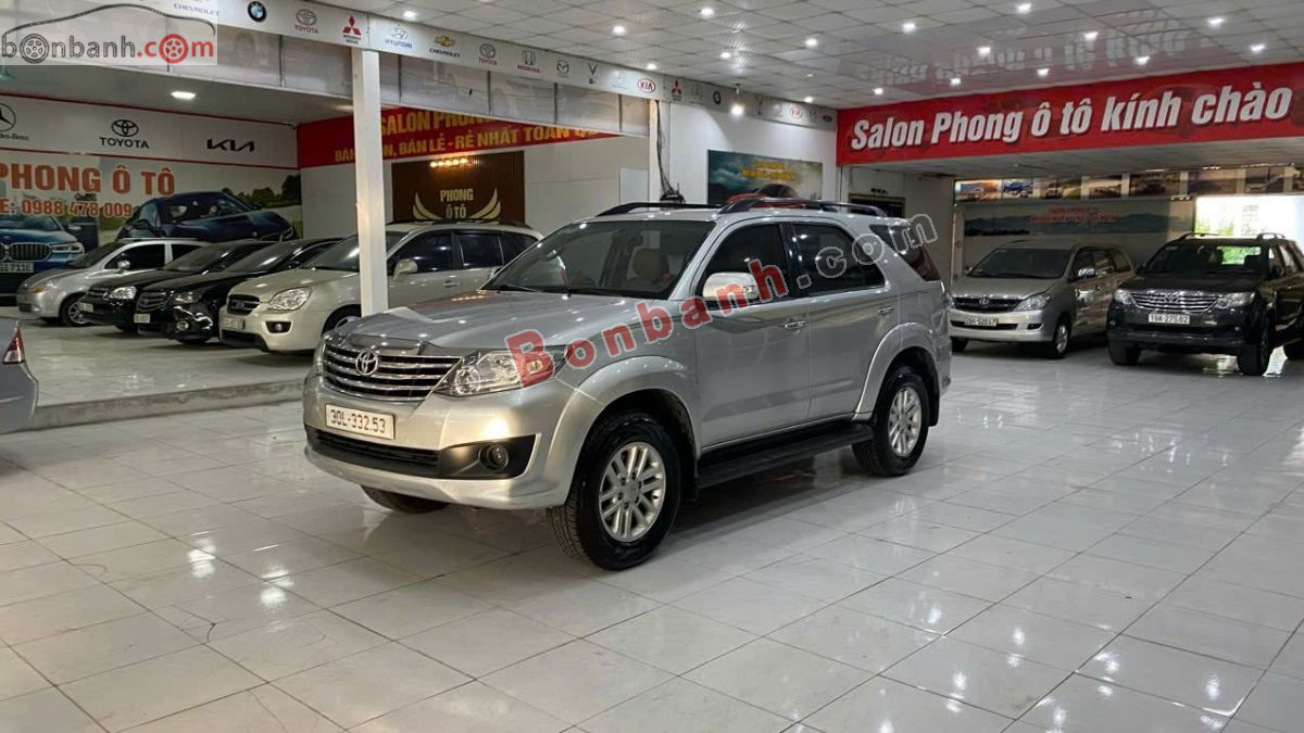 Toyota Fortuner 2.7V 4x2 AT 2012