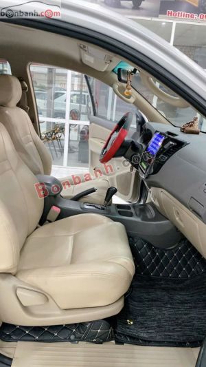 Xe Toyota Fortuner 2.7V 4x2 AT 2012