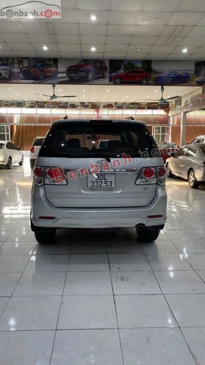 Xe Toyota Fortuner 2.7V 4x2 AT 2012