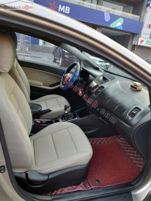 Xe Kia Cerato 1.6 MT 2017