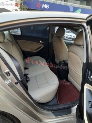 Xe Kia Cerato 1.6 MT 2017